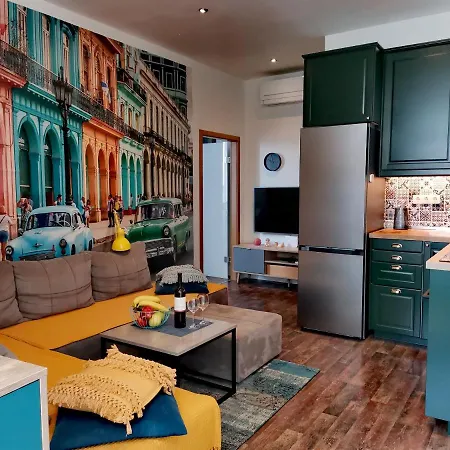 Apartman Andreas - Amphitheater With Free Parking- Pula