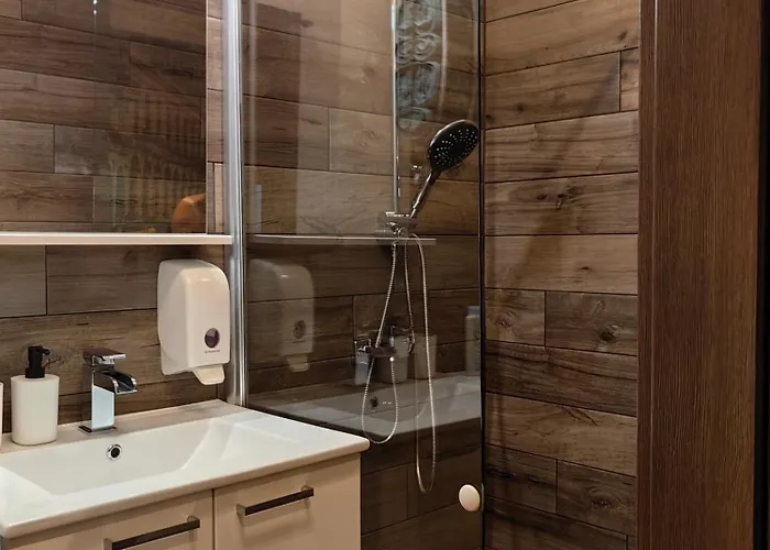 Andreas - Amphitheater With Free Parking- פולה