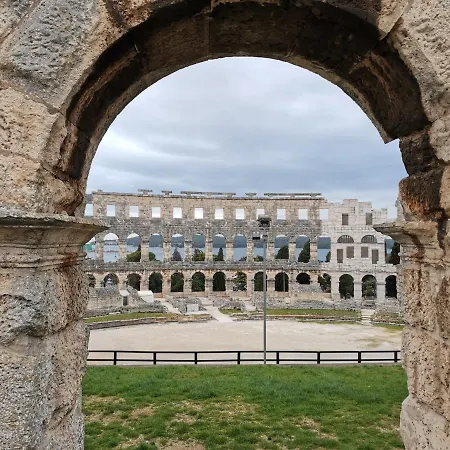 公寓 Andreas - Amphitheater With Free Parking- 普拉