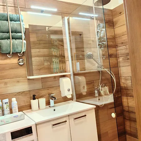 Apartment Andreas - 200m From Arena, Free Parking *