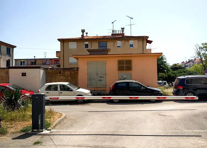 Andreas - Amphitheater With Free Parking- Διαμέρισμα Πούλα