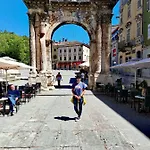 Andreas - Amphitheater With Free Parking- Apartamento Pula